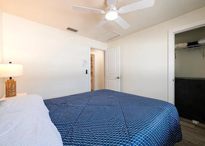2bd 1ba Sunview 5 2mins To Beachpool! Apartment *