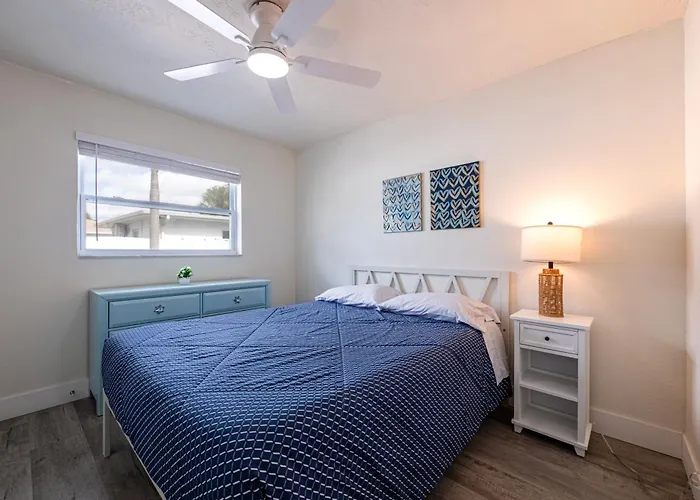 2bd 1ba Sunview 5 2mins To Beachpool! *