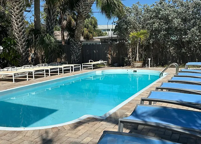 Apartment 2bd 1ba Sunview 5 2mins To Beachpool! *